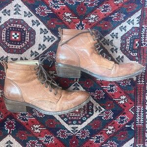 Vintage Frye Carson Lace Up Boots